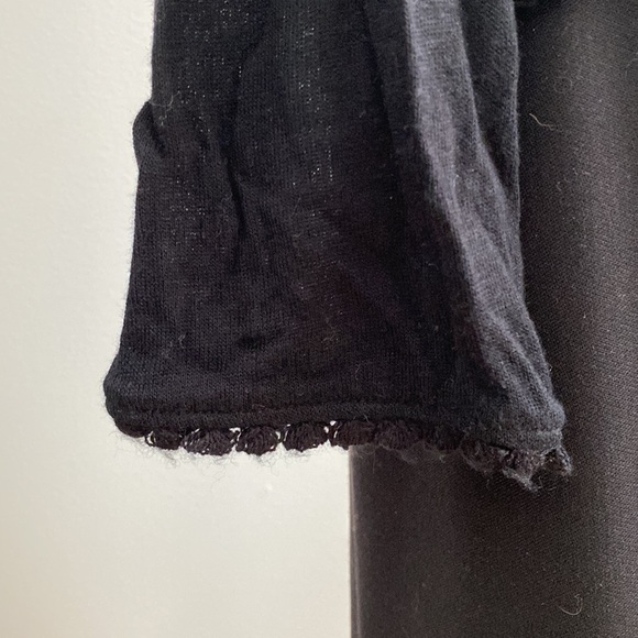 Beautiful Vintage Top by Depi with Gold Sequence Detail - Picture 4 of 7